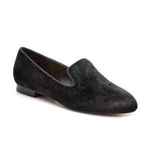 NEW! Tahari Frankie Velvet Loafers Black
